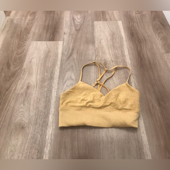 Alo  yoga Lush Bra - Picture 3 of 11